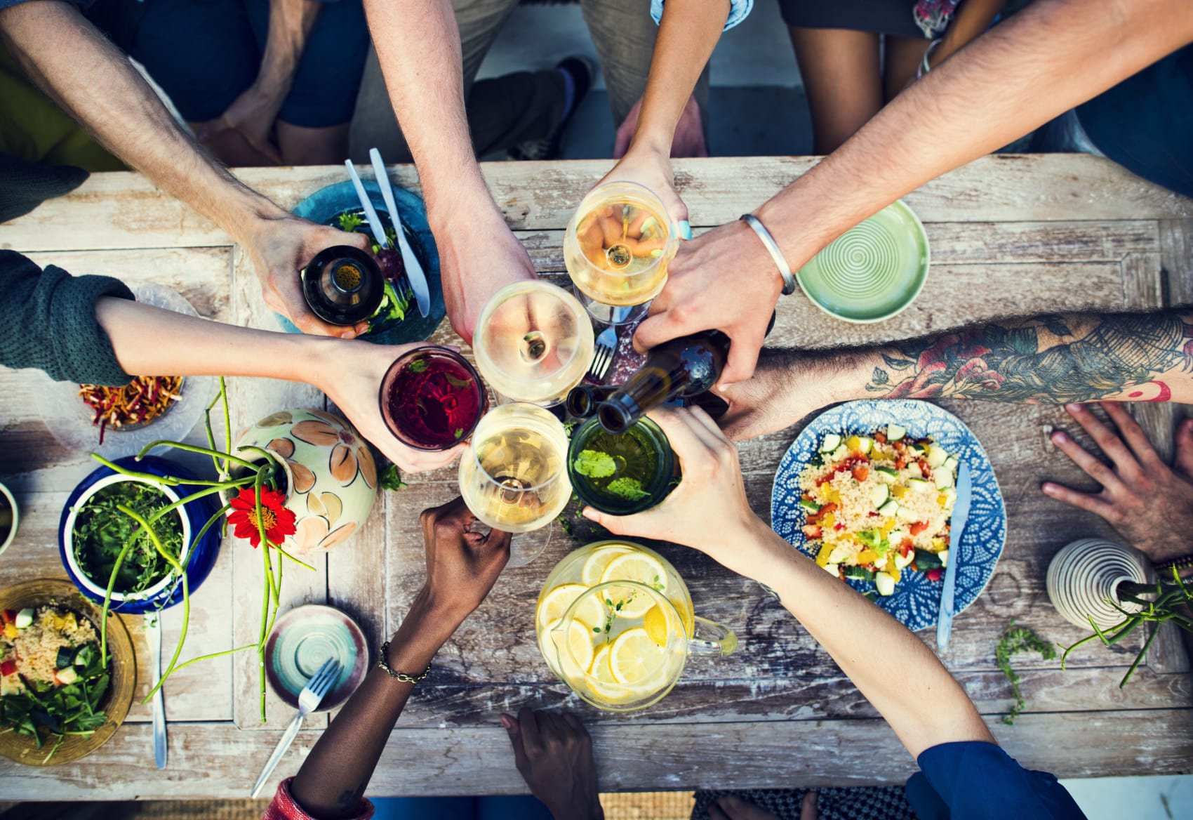 The Importance of Hydration: Healthy Drinks for Seniors